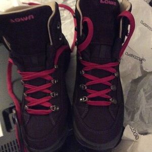 Lowa Women's Renegade Pro GTX Mid Hiking Boots